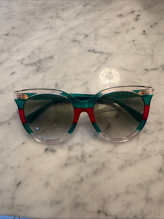 Gucci Accessories - Gucci sunglasses